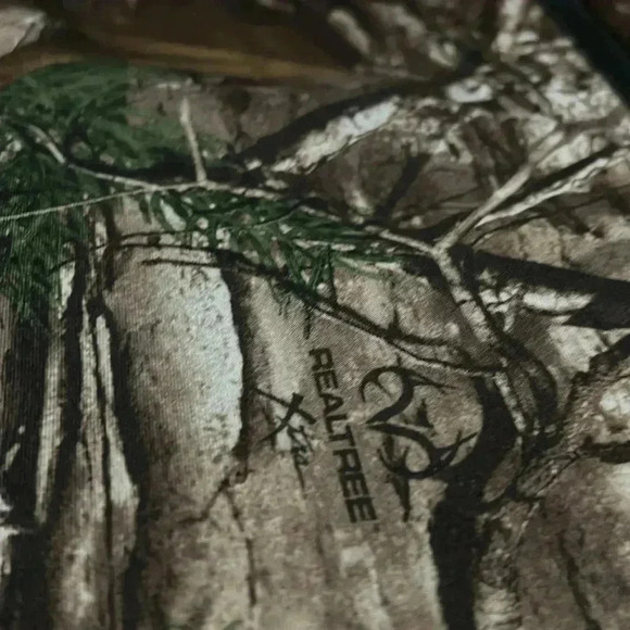 Dunbrooke premium RealTree Xtra branded soft shell camo full zip coat Size Large - Picture 2 of 10